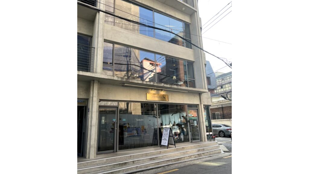 韓國弘大rhodendron咖啡廳