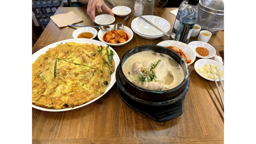 韓國土俗村蔘雞湯
